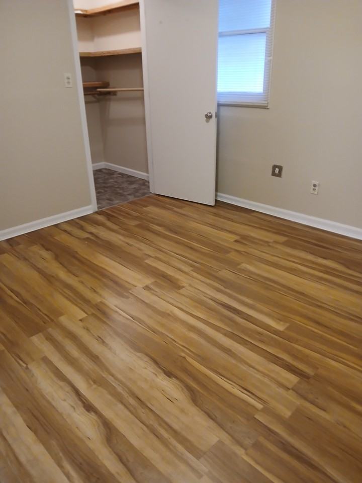 500 E Washington St #1 - Photo 3 of 28