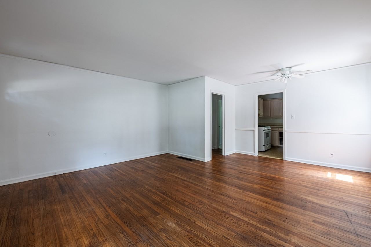 1555 Venetian Dr Sw #1 - Photo 4 of 15