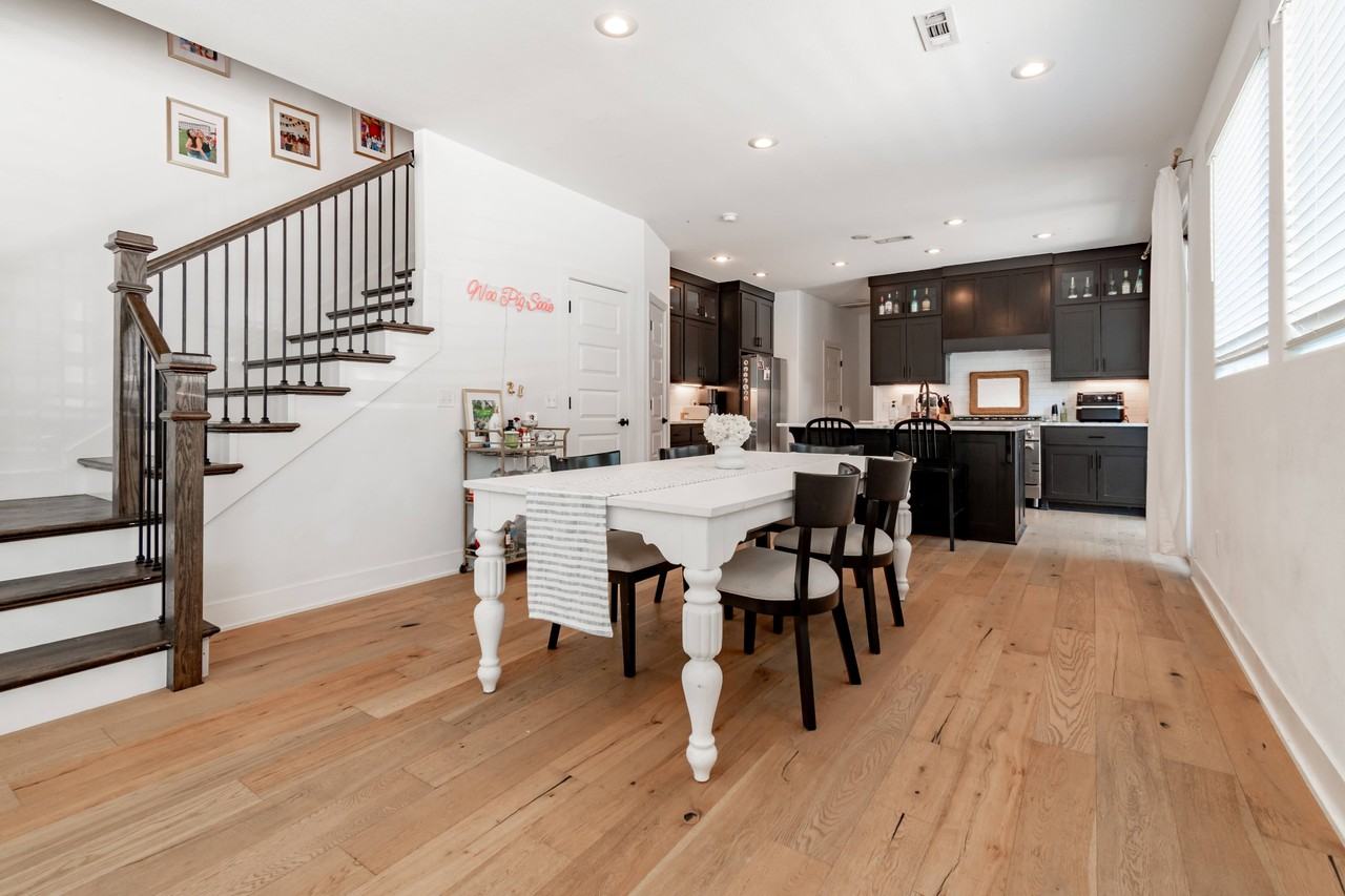 933 W Holly St #1 - Photo 5 of 18
