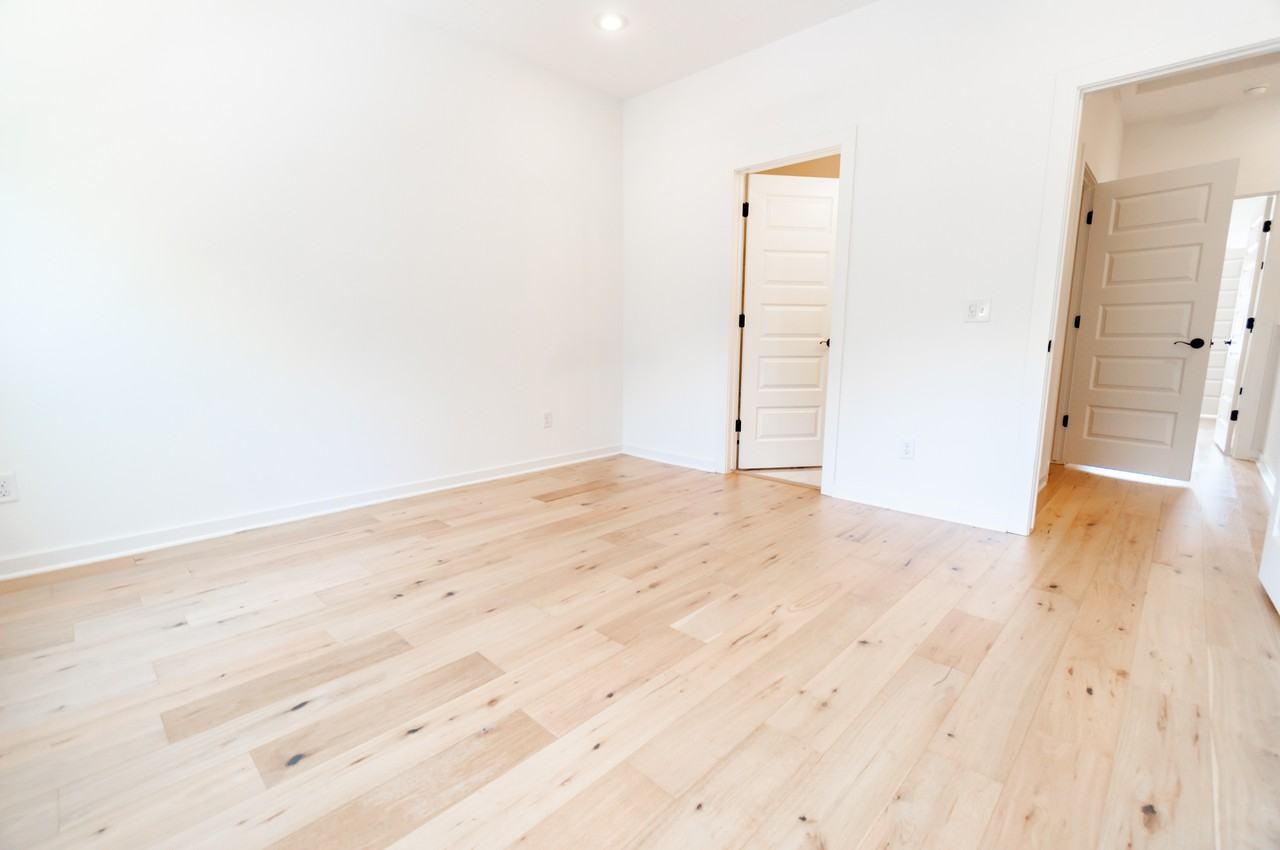 1623 W Stone St #3 - Photo 6 of 13
