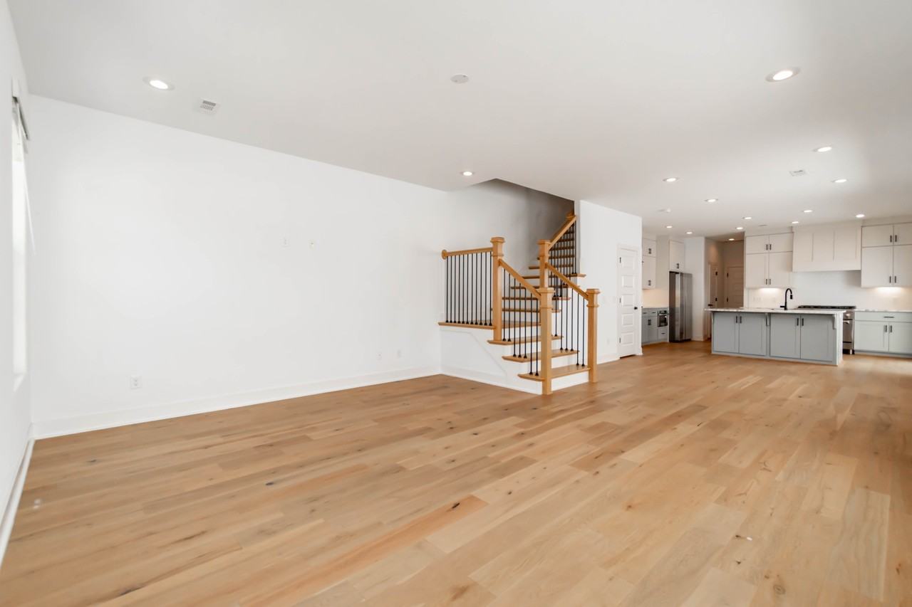 1023 S Hollywood Ave #1 - Photo 3 of 23