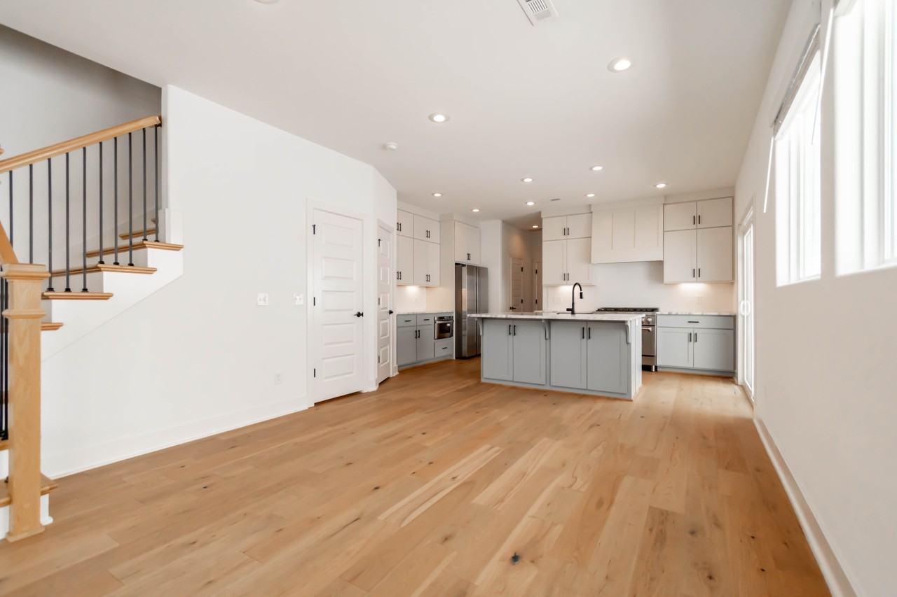 1023 S Hollywood Ave #1 - Photo 6 of 23