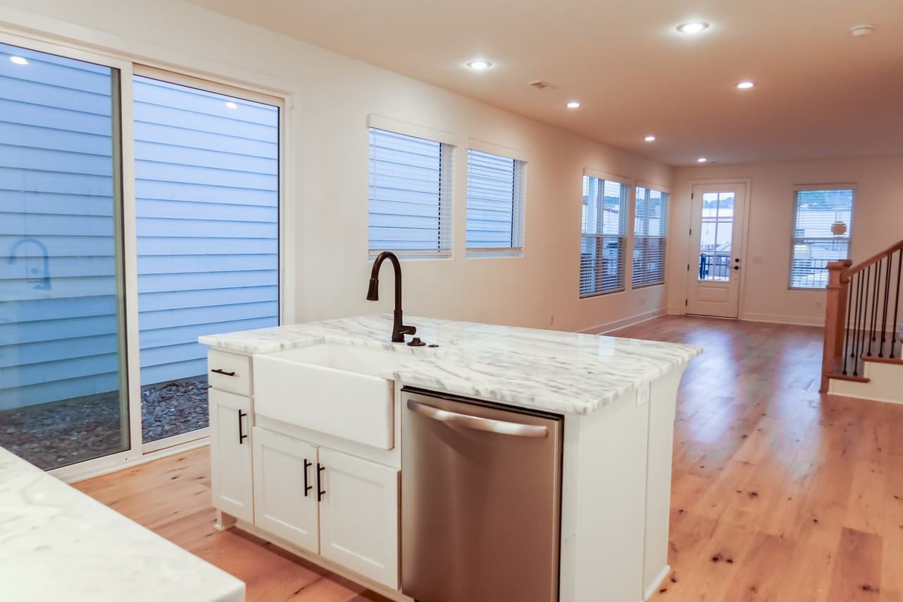 2107 W Parnell Dr #1 - Photo 5 of 17