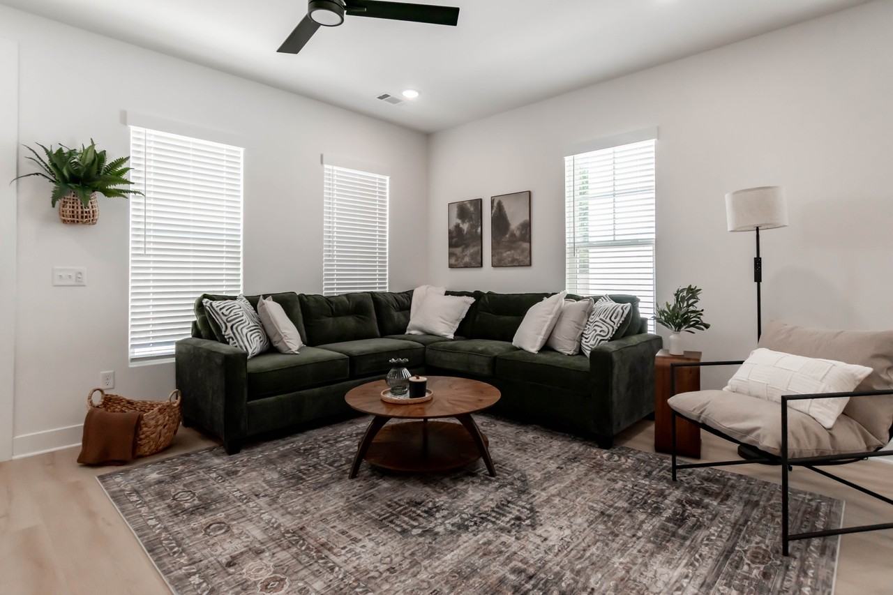 1430 S Dunn Ave #1 - Photo 3 of 23