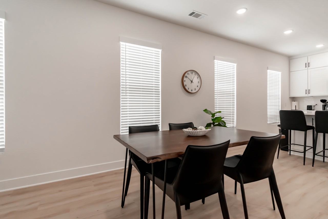 1430 S Dunn Ave #1 - Photo 6 of 23