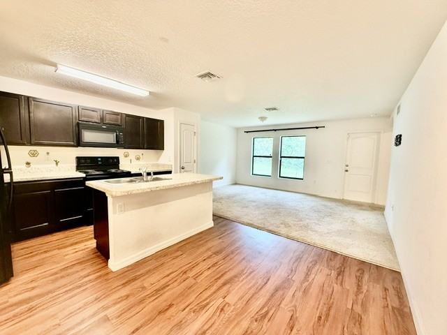 707 W Chelsea St #1 - Photo 7 of 17