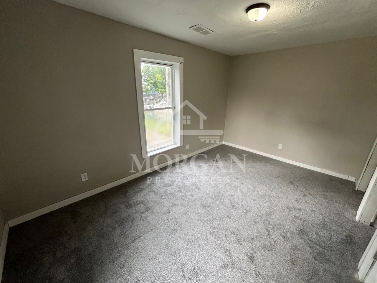422 Chase St #1 - Photo 7 of 8