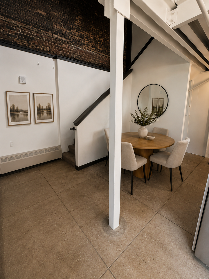 521 W 2nd Street - Photo 3 of 38