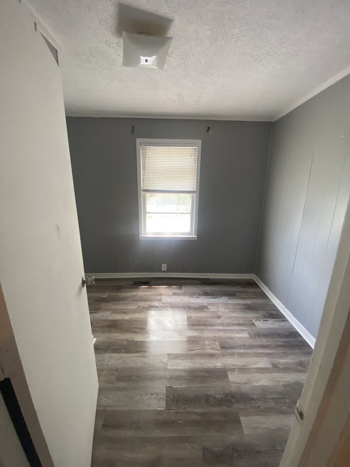 3678 Dawn St #1 - Photo 5 of 6