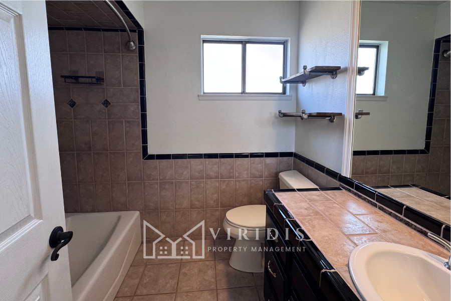 13408 Warrenton Ave #1 - Photo 4 of 10