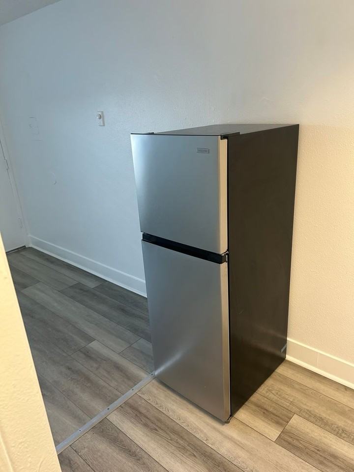 RiverSoto Apartments LLC - Photo 4 of 12