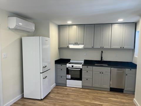 1167 5th Ave #1 - Photo 3 of 7