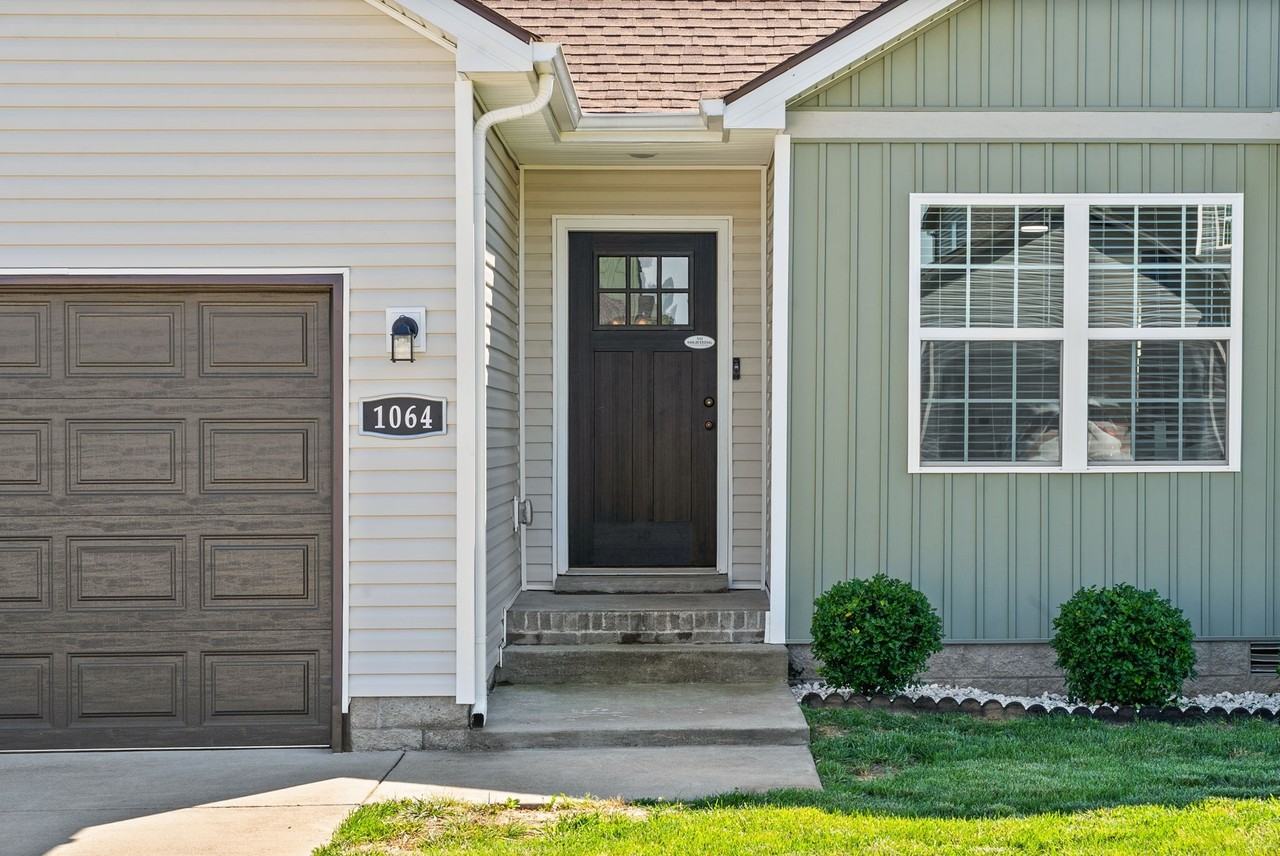 1064 Charles Thomas Dr #1 - Photo 4 of 29