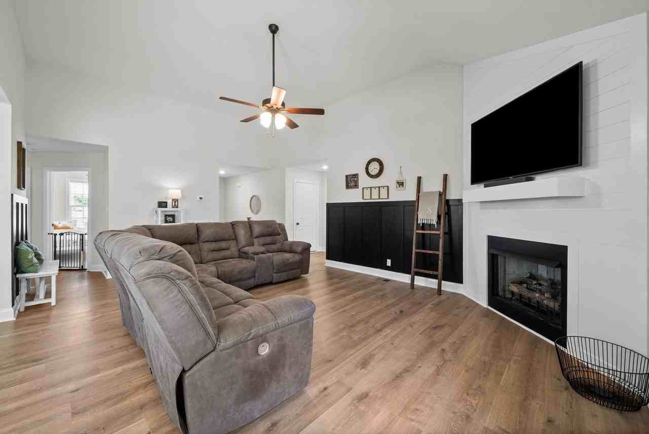 1064 Charles Thomas Dr #1 - Photo 7 of 29