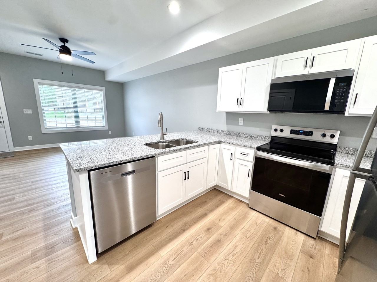 1617 Kentucky 1247 - B #B - Photo 2 of 13