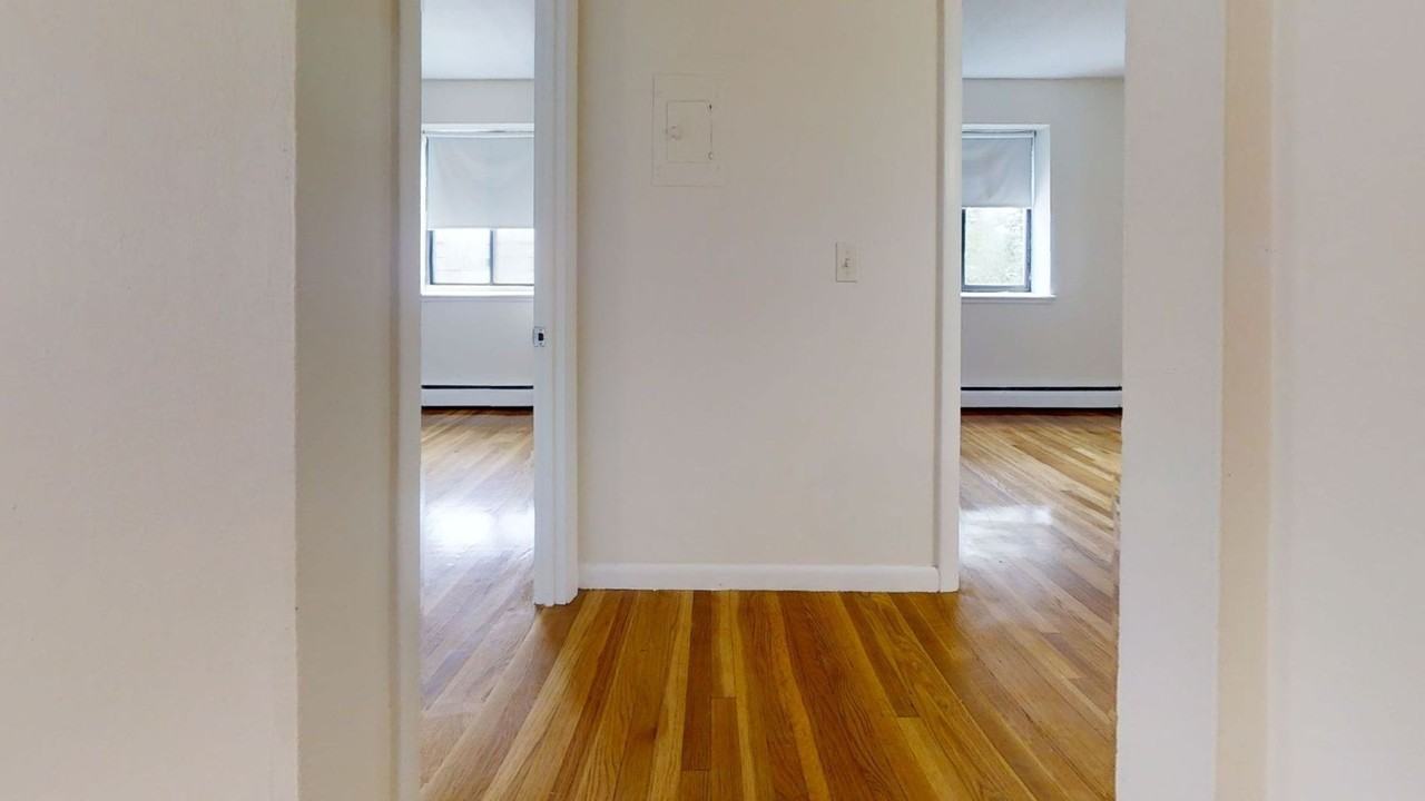 122 Dustin St - Photo 4 of 8