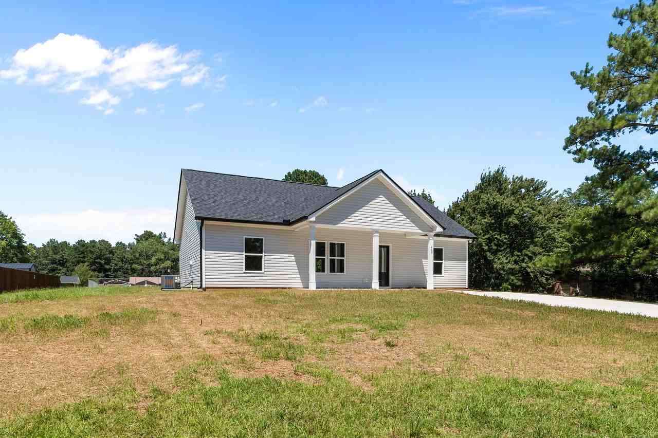 400 Henson Cir #1 - Photo 4 of 30