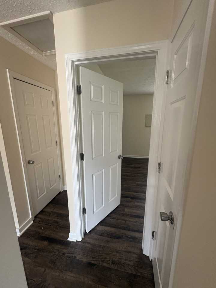 1720 Mcgregor Ct #H - Photo 4 of 22