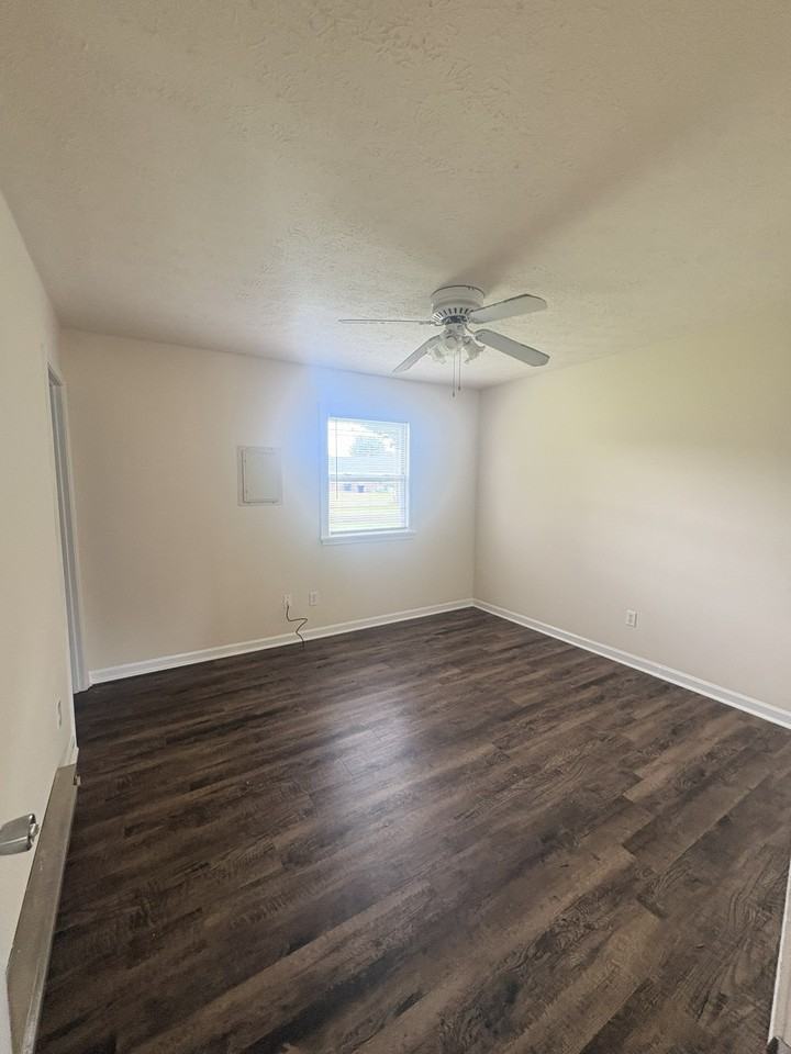 1720 Mcgregor Ct #H - Photo 5 of 22