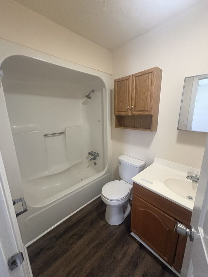 1720 Mcgregor Ct #H - Photo 6 of 22