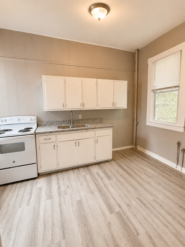 2700 Montana Ave #1 - Photo 3 of 10