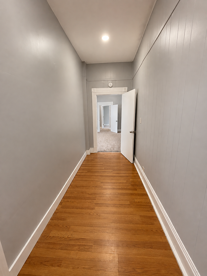 2700 Montana Ave #1 - Photo 5 of 10