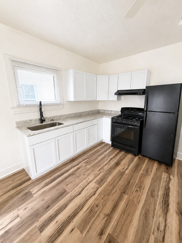 536 W Evelyn Ave #1 - Photo 4 of 8