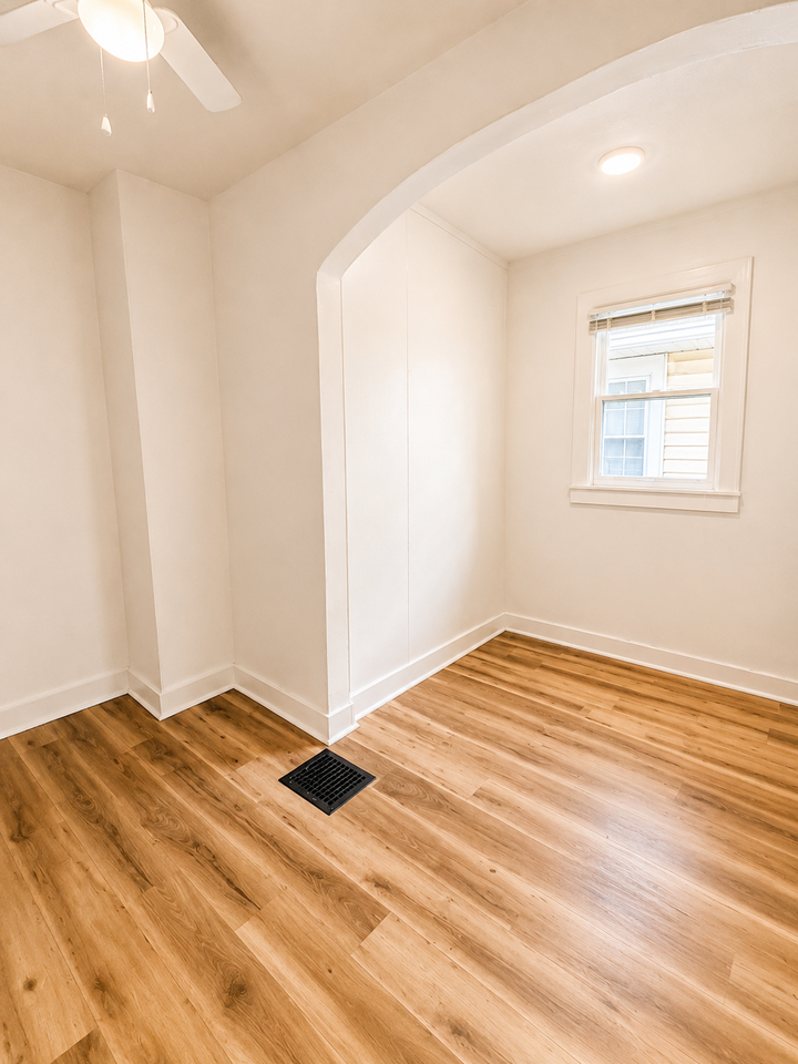 536 W Evelyn Ave #1 - Photo 7 of 8
