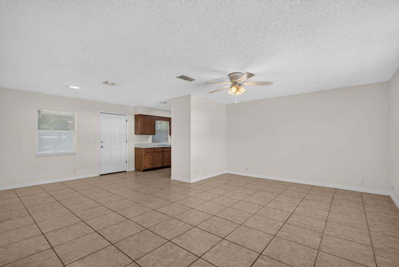 308 Fern St #1 - Photo 6 of 26