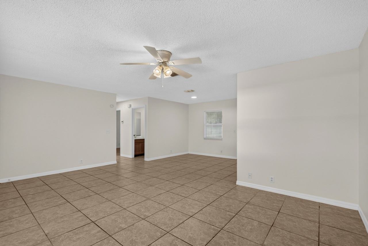 308 Fern St #1 - Photo 7 of 26