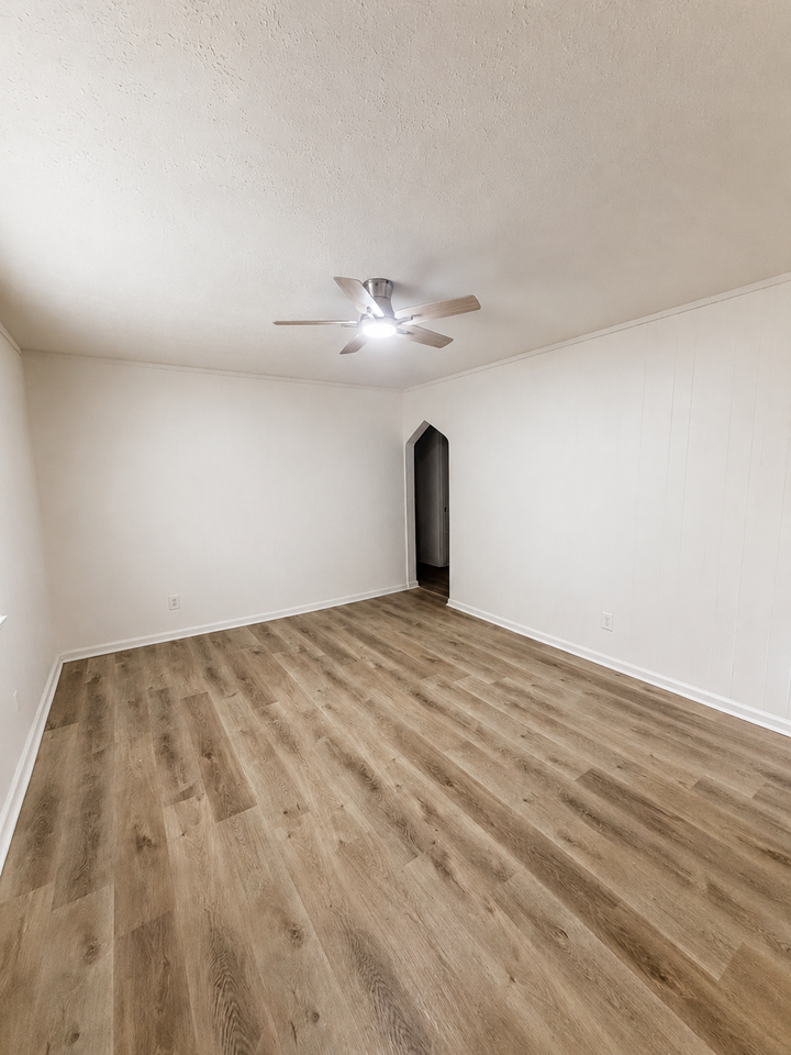 1134 Lincoln Ave #1 - Photo 2 of 12