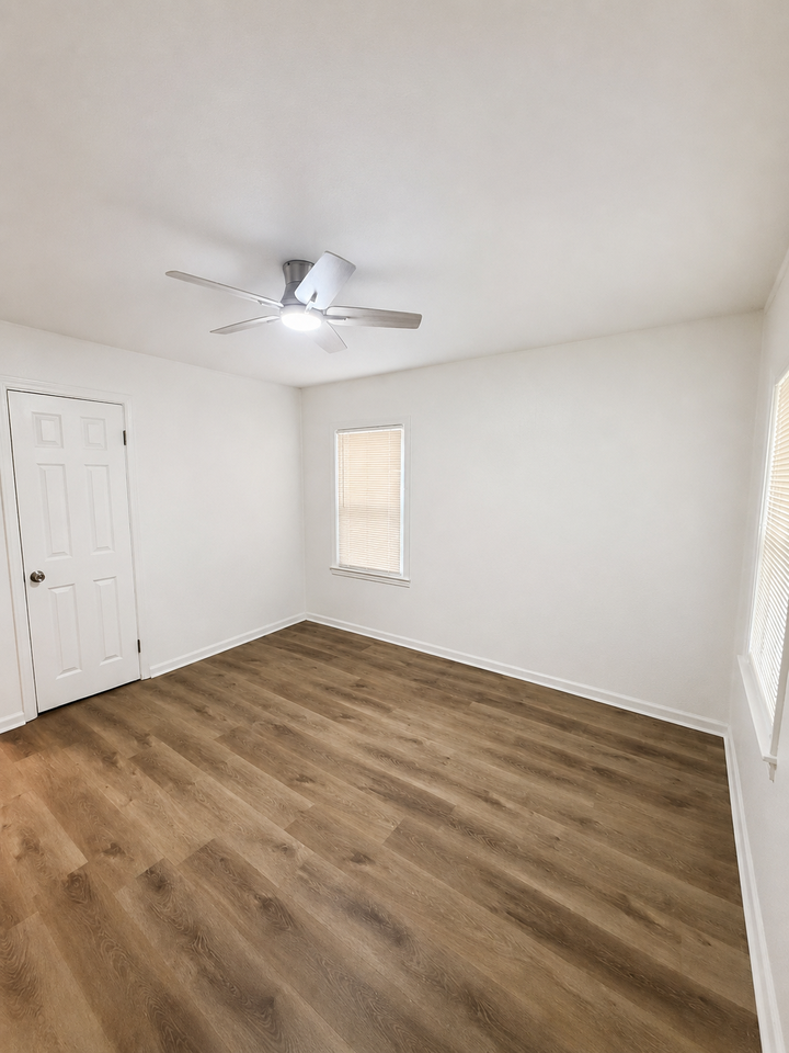 1134 Lincoln Ave #1 - Photo 6 of 12