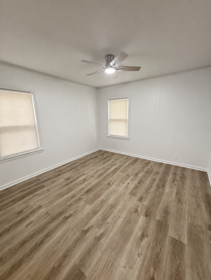 1134 Lincoln Ave #1 - Photo 7 of 12