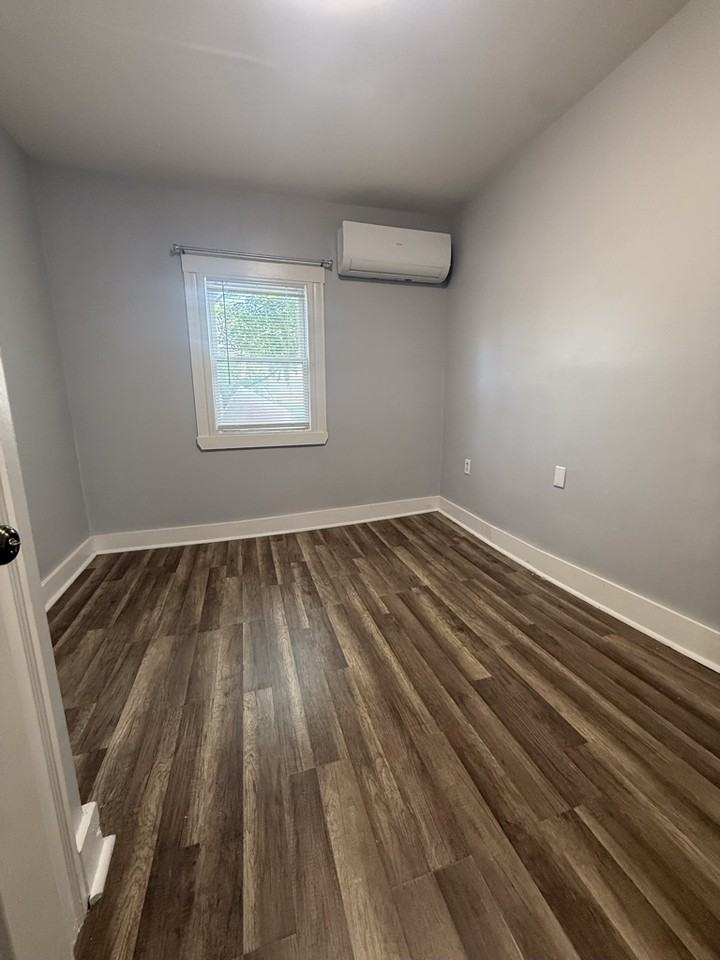 14 Clark St #1 - Photo 6 of 10