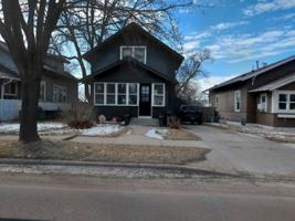 featured image of 304 3rd Ave Ne #1