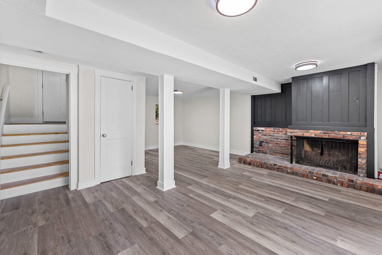 1919 20th Ave S #1 - Photo 5 of 27