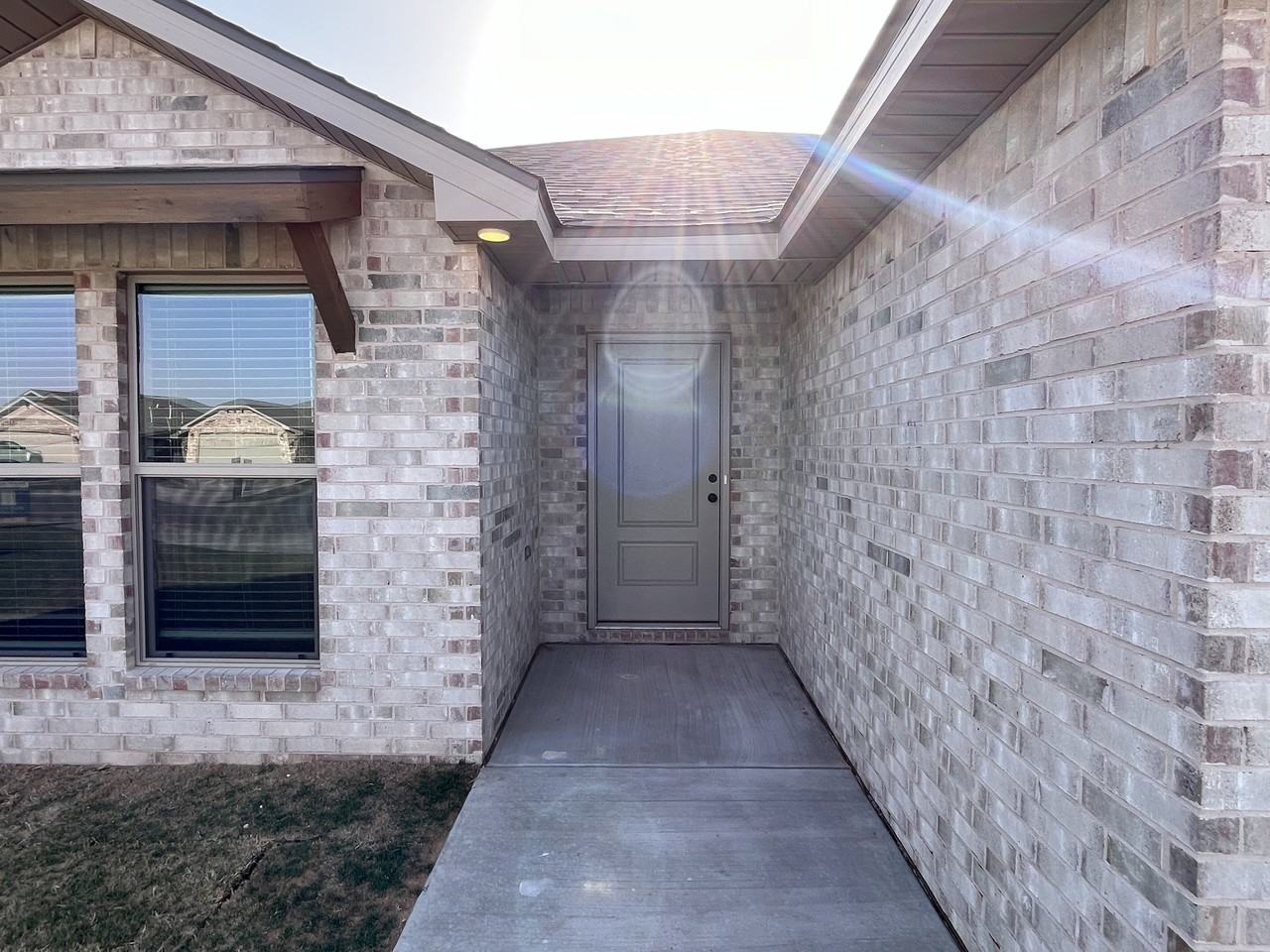 1302 Ross Ave #1 - Photo 2 of 21