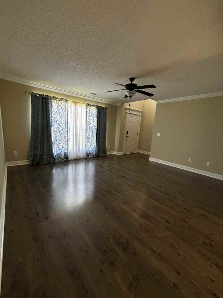 649 Piedmont Ave #1 - Photo 2 of 10