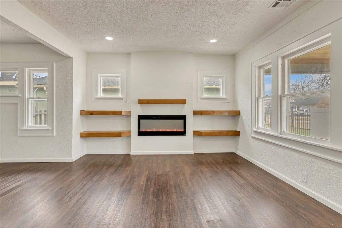 1704 Nw 32nd St #1 - Photo 3 of 22