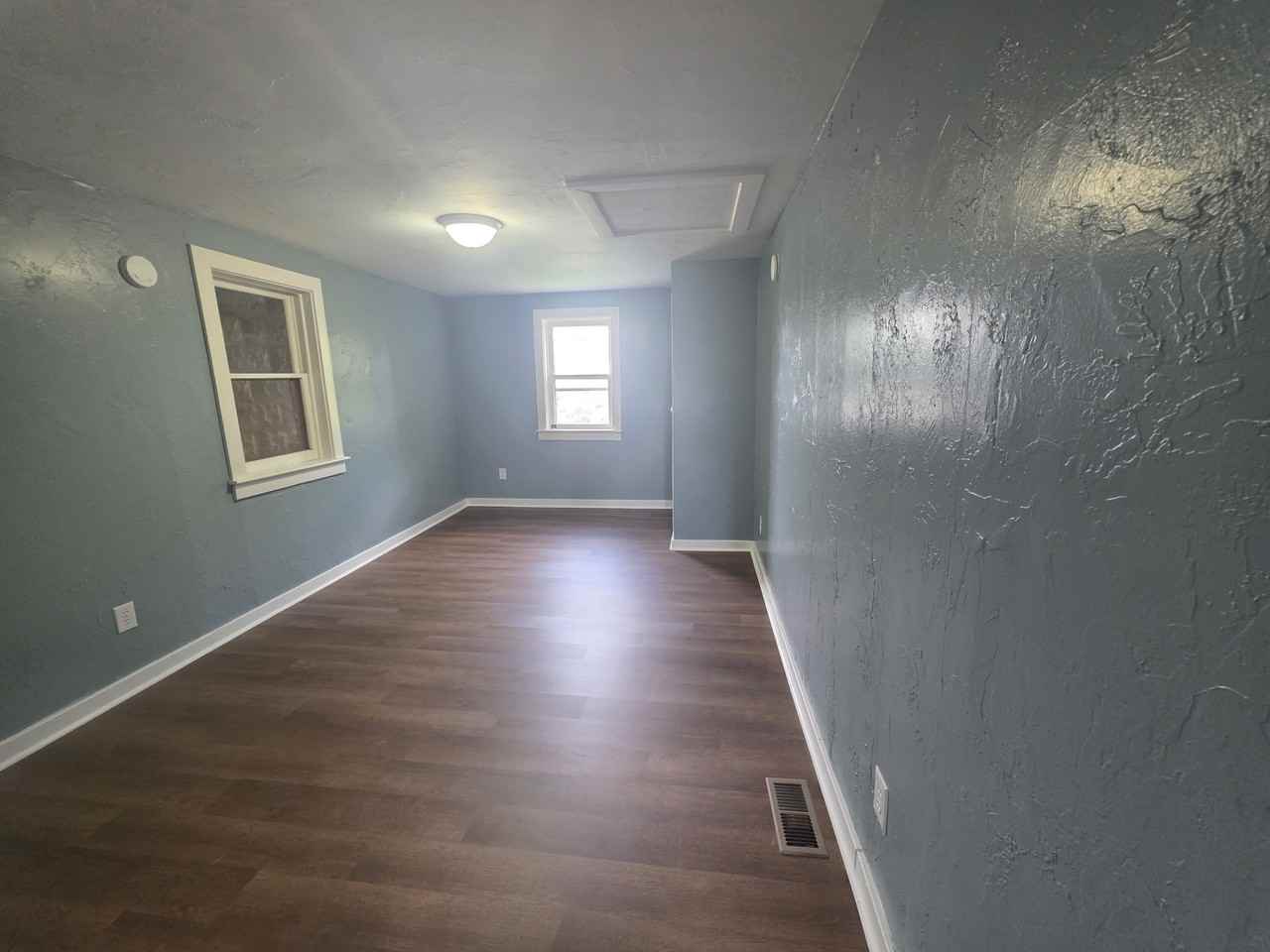 504 Broadway Rear 2nd Floor - Photo 3 of 9