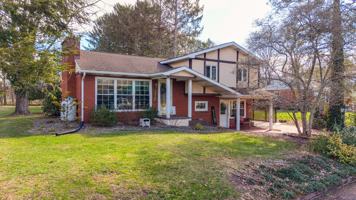 featured image of 3004 White Birch Ln #1