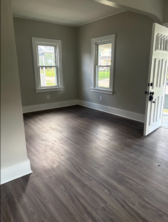 975 Corwin Ave #1 - Photo 3 of 10