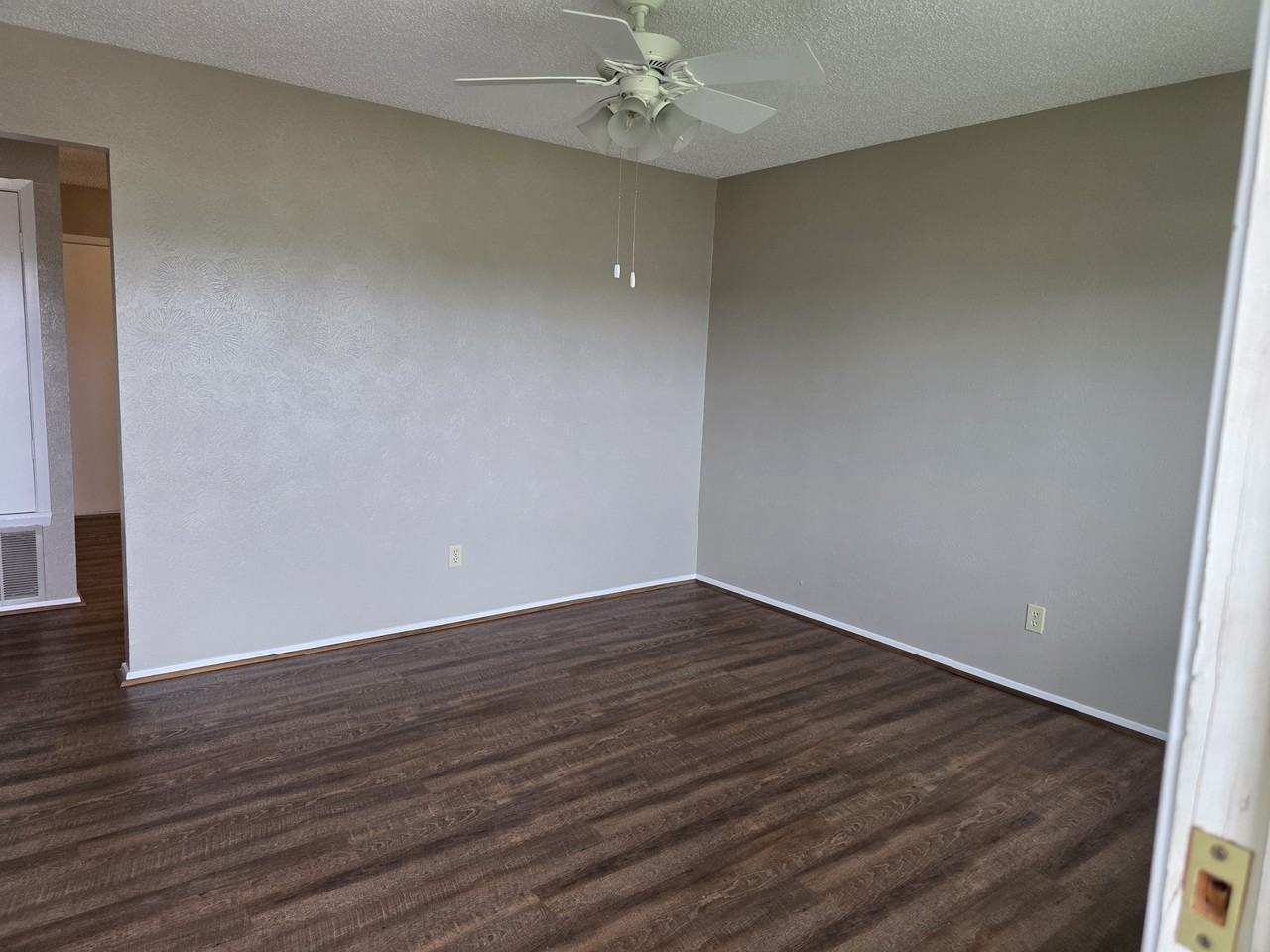 949 Taylor Dr #949 - Photo 2 of 20