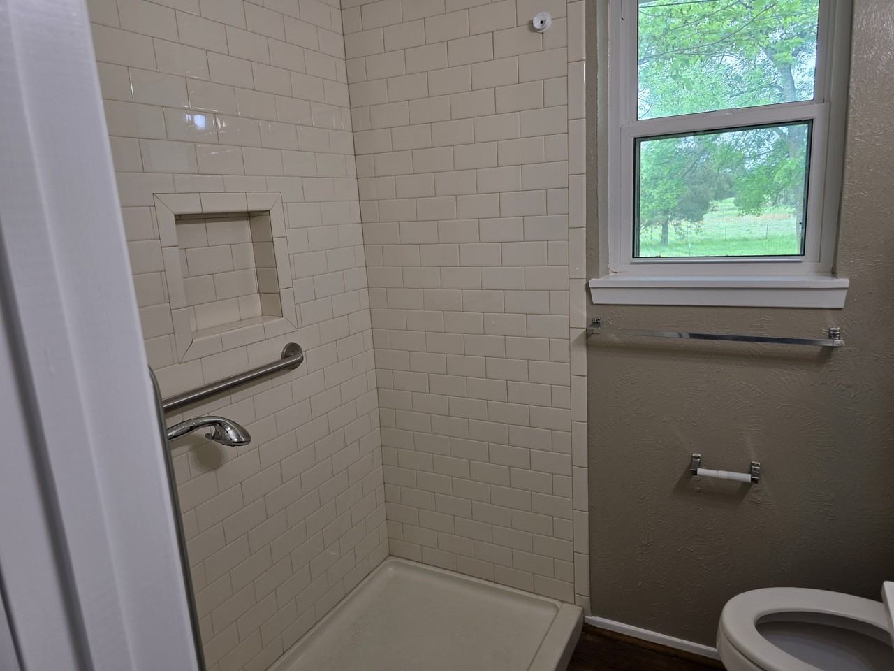 949 Taylor Dr #949 - Photo 6 of 20