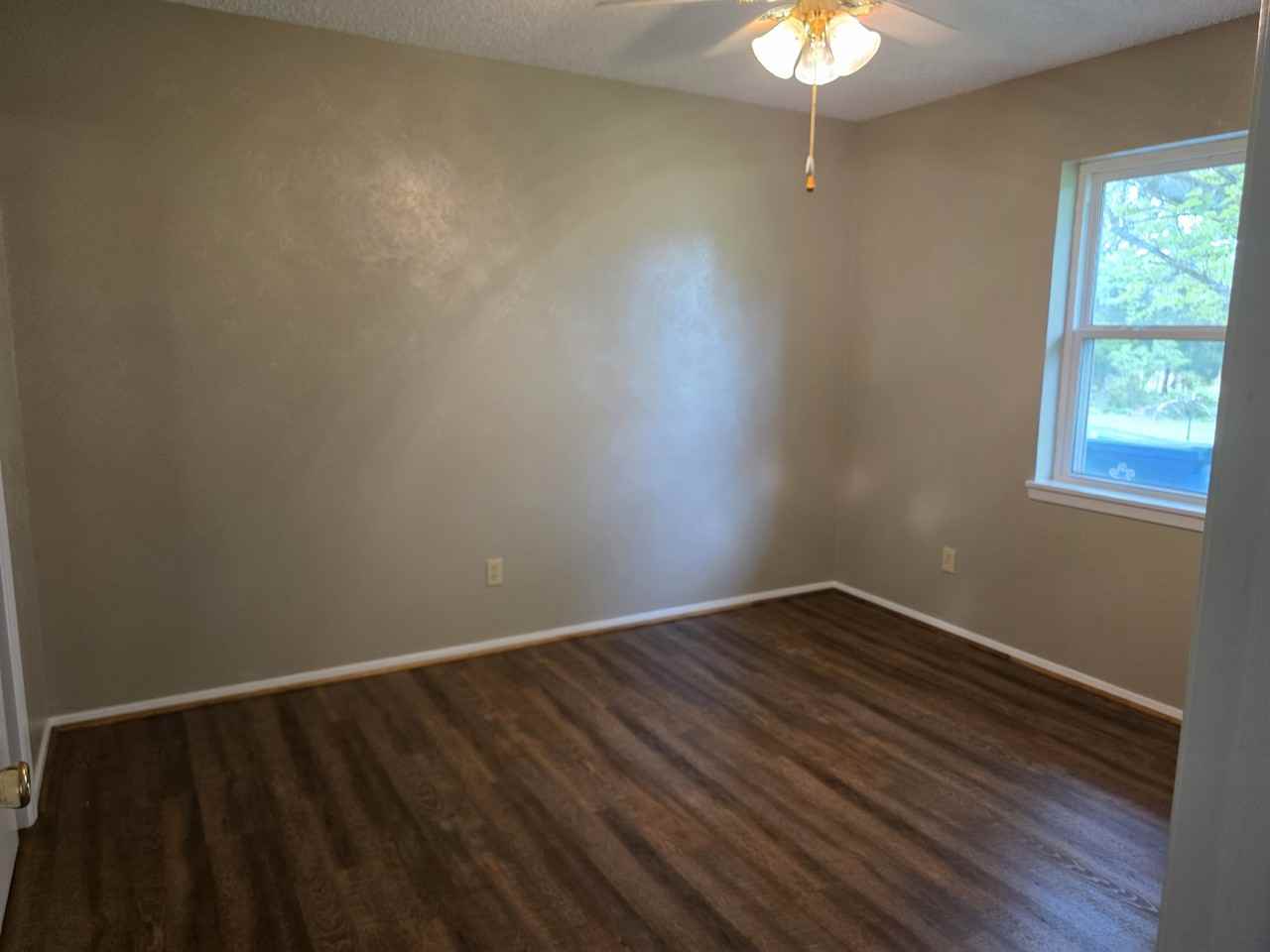 949 Taylor Dr #949 - Photo 7 of 20
