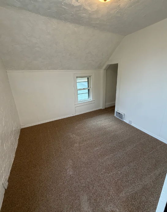 669 Mckinley Ave #1 - Photo 7 of 10