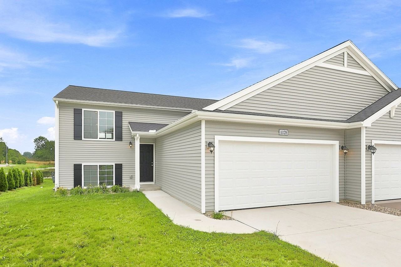 11128 Farmway Dr - Photo 2 of 29