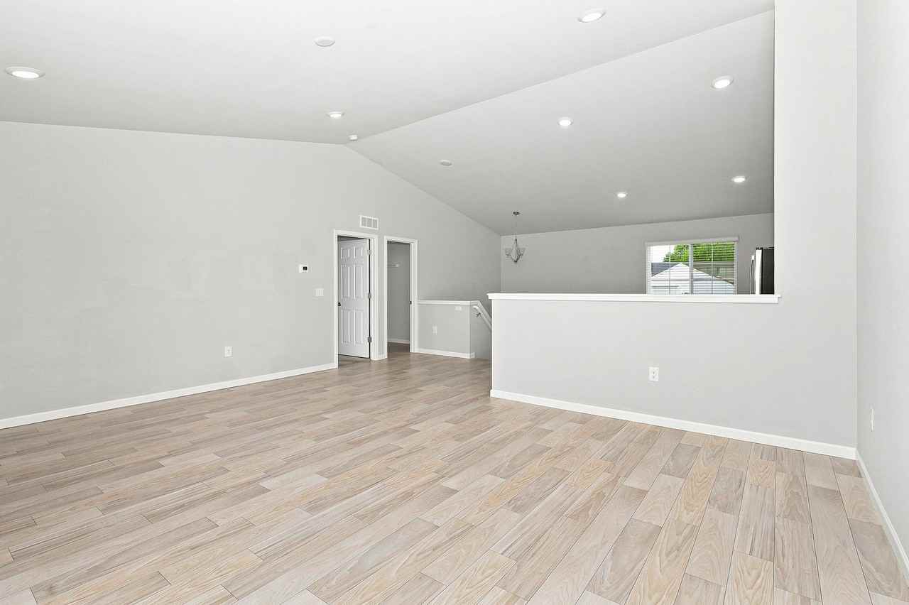 11128 Farmway Dr - Photo 5 of 29