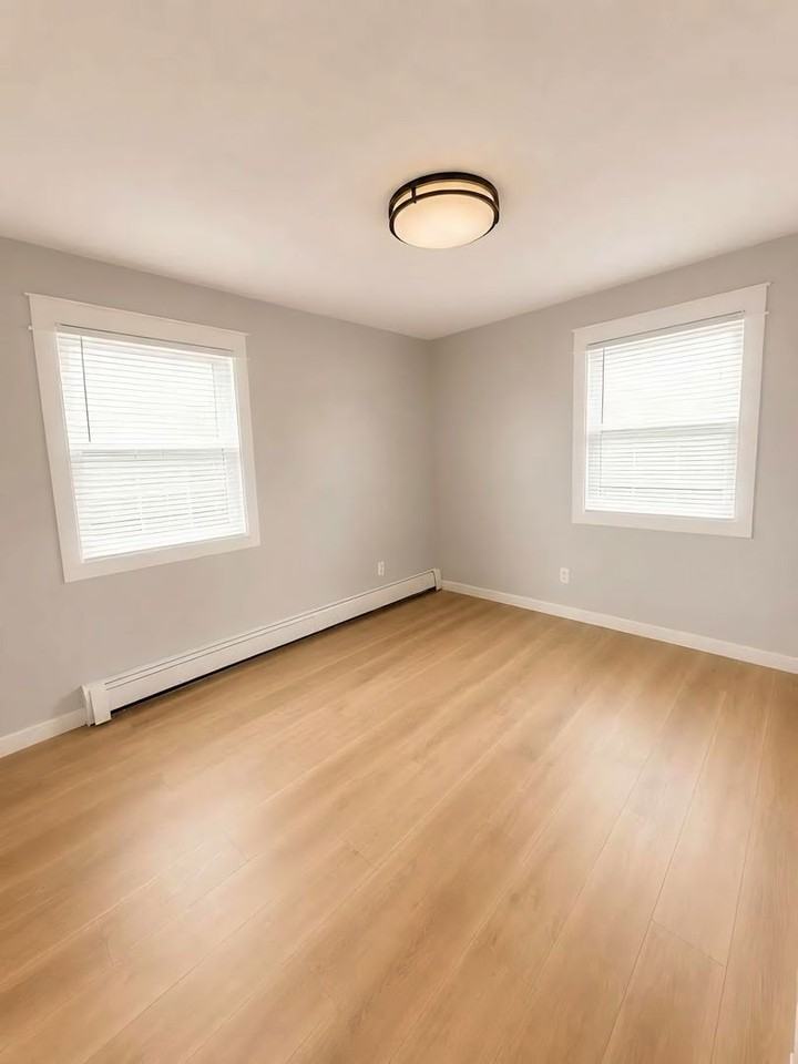 White Oak Manor - Photo 5 of 8