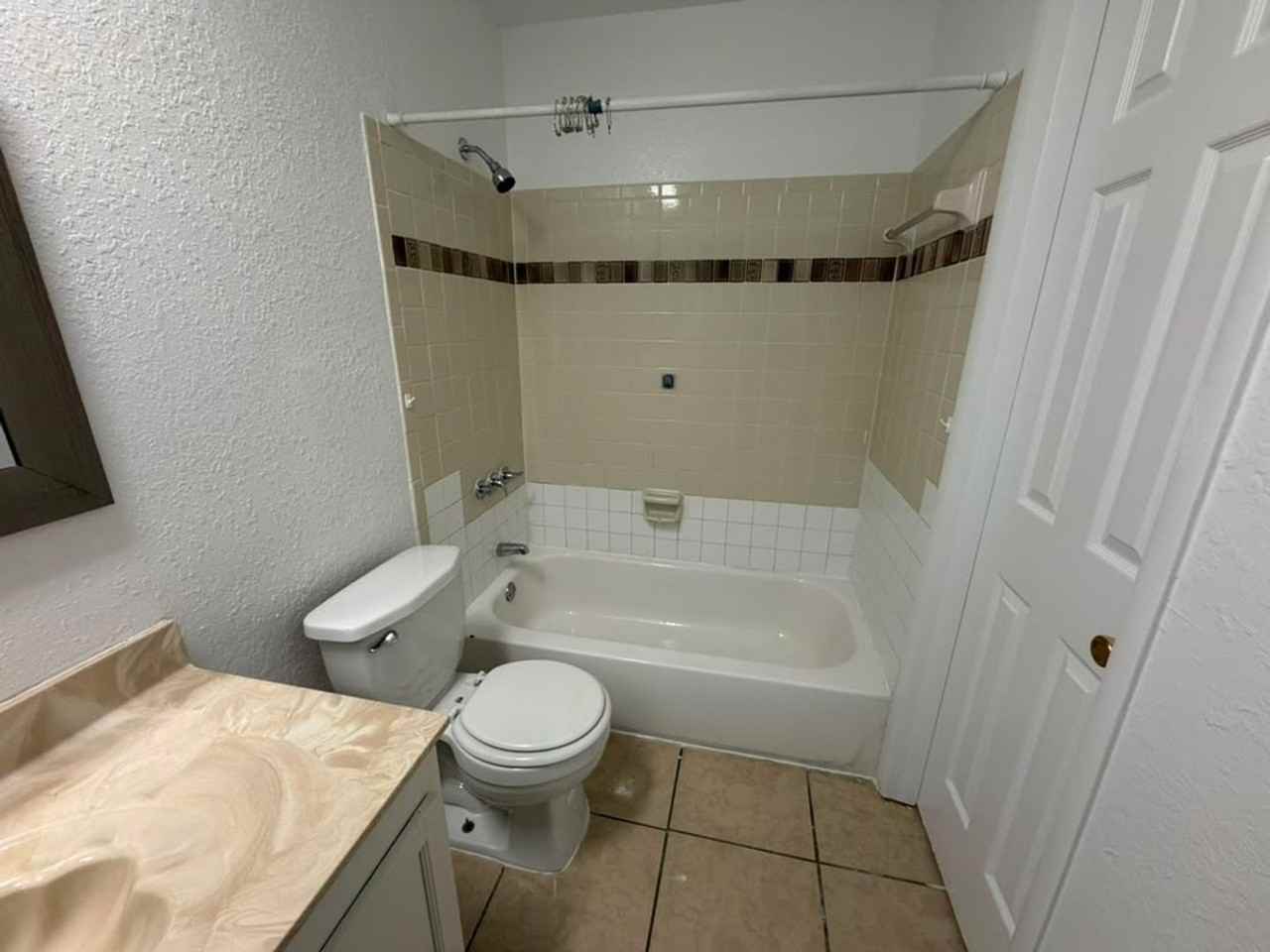 3934B Versailles Dr - Photo 7 of 18